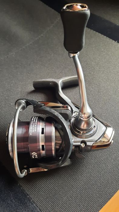 Спінінгова катушка риболовна