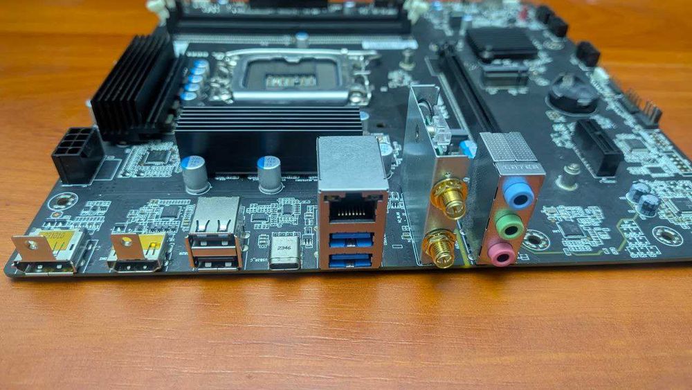 Материнська плата  B760 DDR5 WI-FI