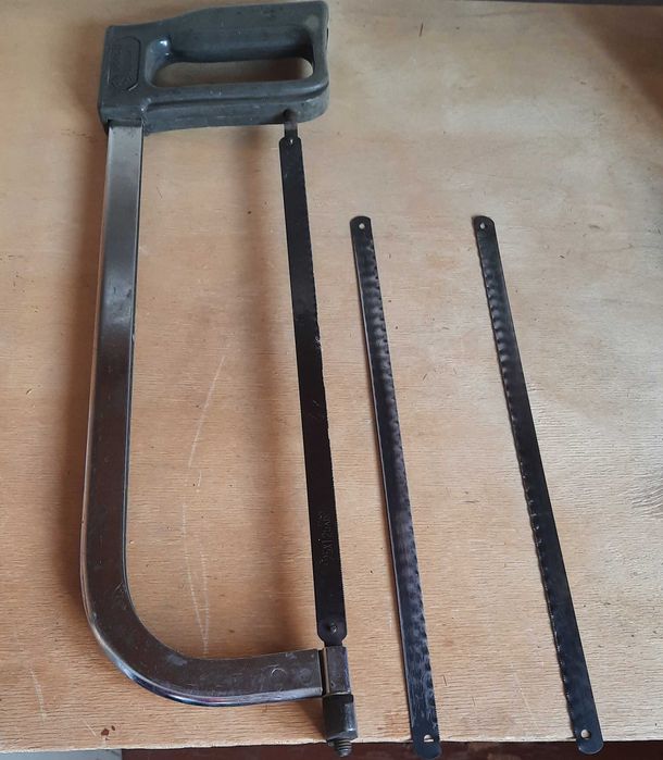 Продам ножовка по металлу с пилочками