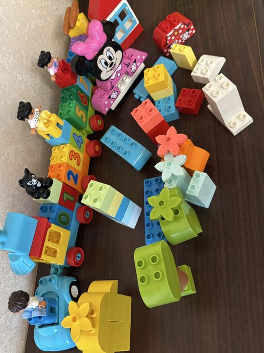 Продам великий набір LEGO DUPLO.
