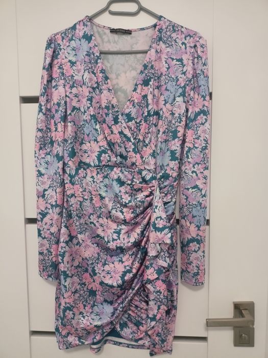 Sukienka koktajlowa Guess