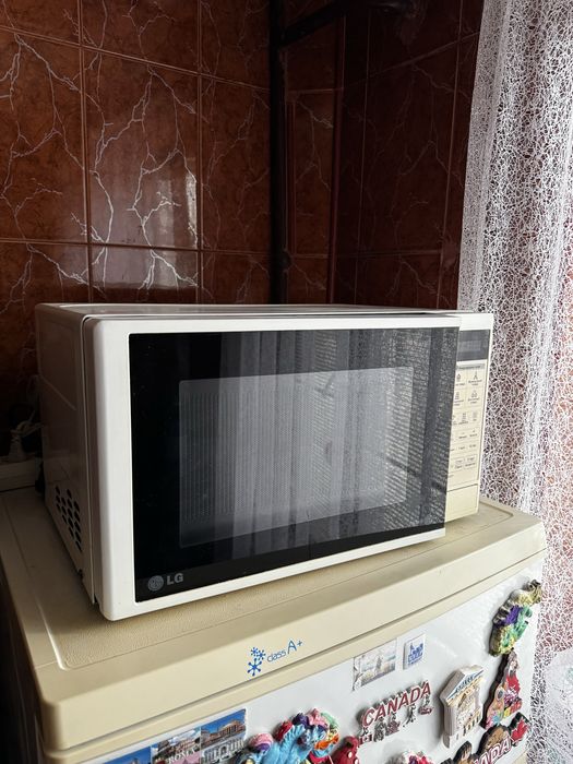 Мікрохвильовка LG Робоча