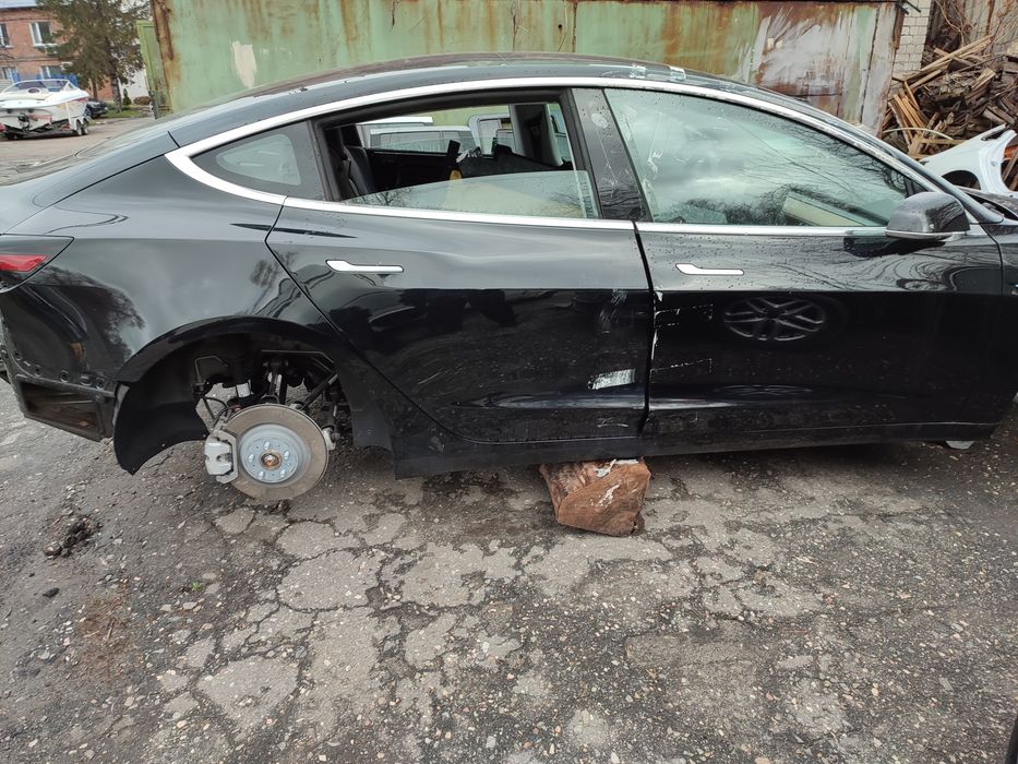 РАЗБОРКА TESLA 3,Y,стойка, капот, подрамник, телевизор,фара,радиато