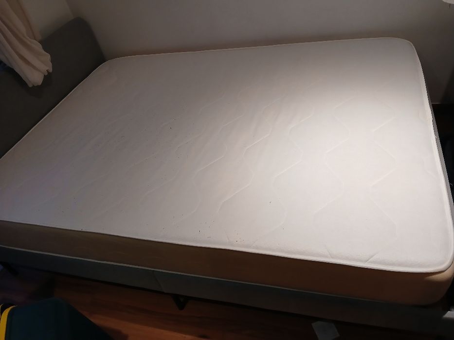 Cama e Colchão 140x200