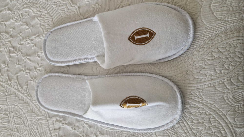 Chinelos de Hotel - Intercontinental - brancos, tamanho único, novos