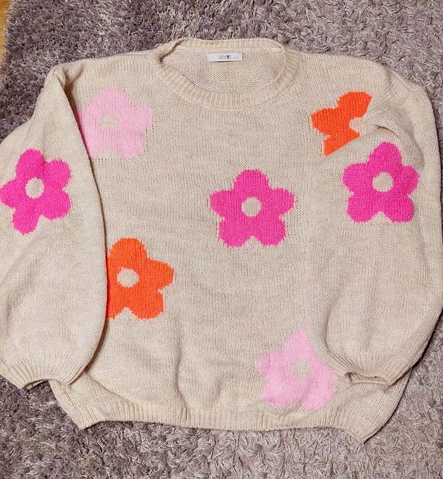 Sweter wiosenny w kwiaty HAILYS