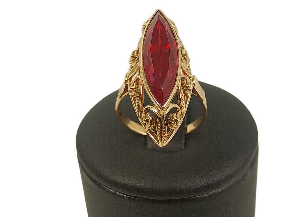 Złoty pierścionek SYNT.RUBIN 585 5,86G R.15