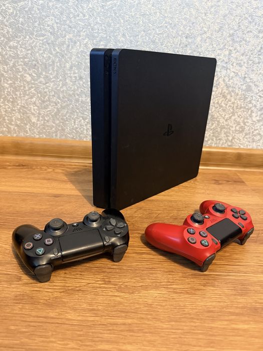 PlayStation 4 Slim