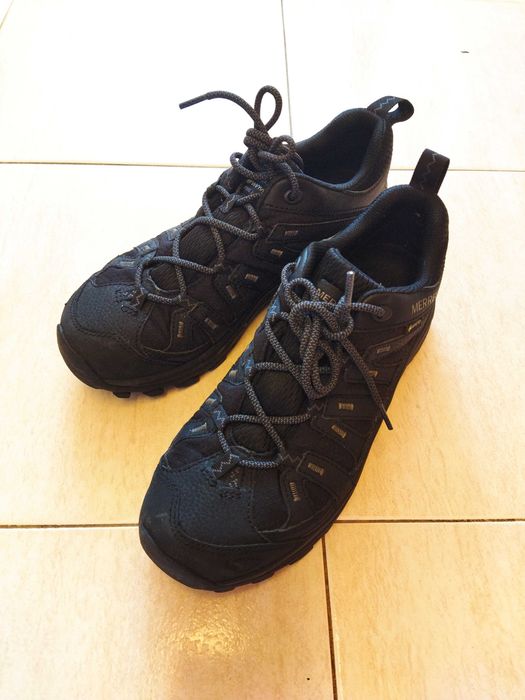Ténis Merrell Pretos