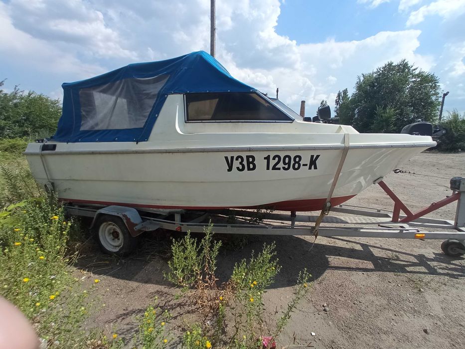 Катер Продаю все що до него