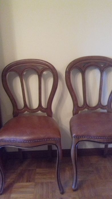 Mesa +6 cadeiras em madeira maciça