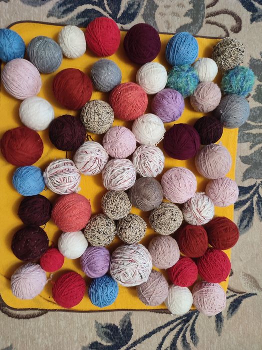 Продаю нитки для вязания б/у.100гр  20гр. 5кг  цена  1000гр.опт .опт.