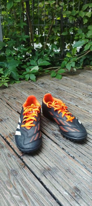 Adidas predator turfy żwirówki buty piłkarskie stan bdb