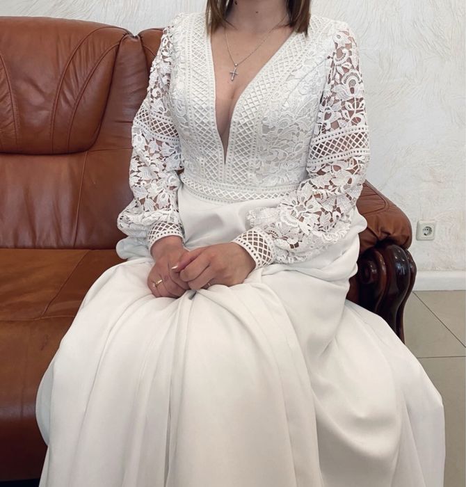 Весільна сукня (не вінчана)