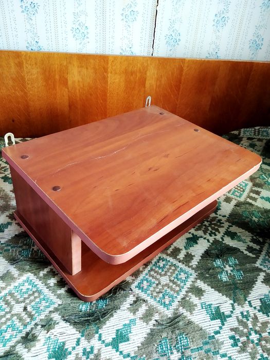 Полочка навесная