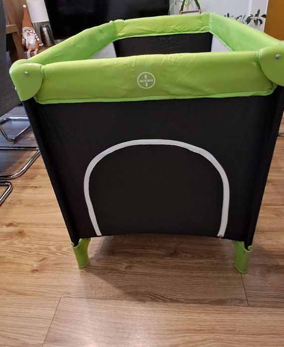 Łóżeczko turystyczne