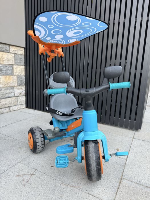 Triciclo a Pedais FEBER – Completo com Acessórios | Usado
