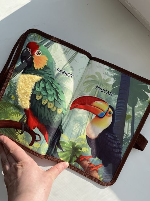 Тактильна книга з тваринами