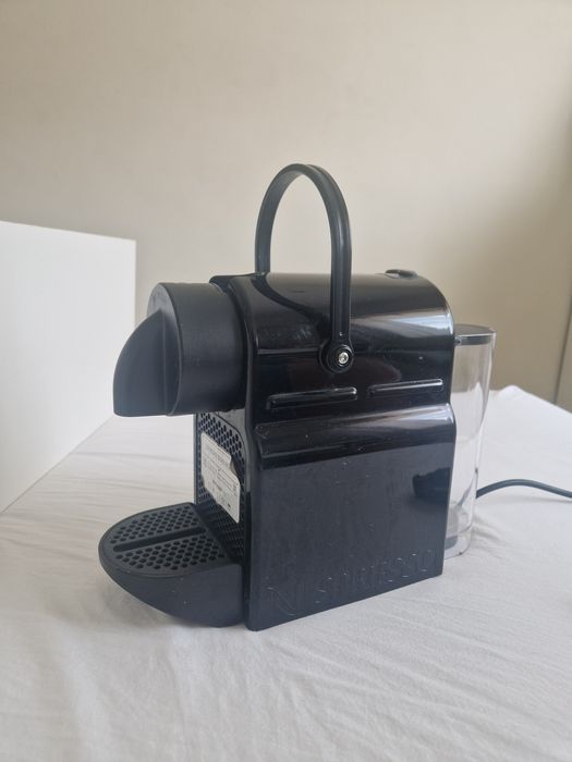 Nespresso De'Longhi Inissia EN80.B – Excelente estado