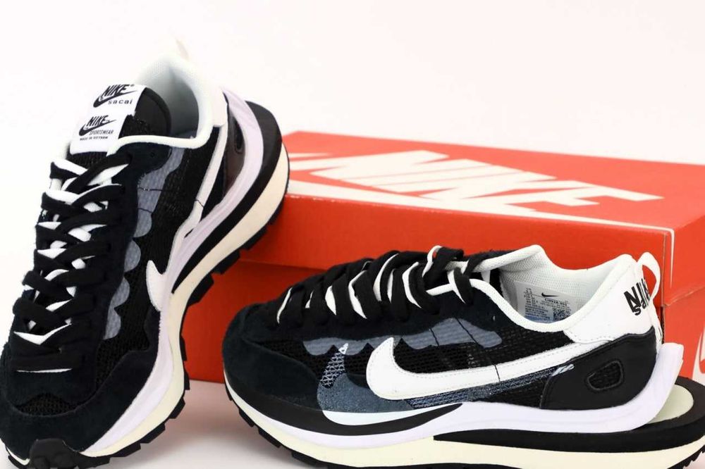 Чоловічі кросівки Sacai Nike VaporWaffle "Black/White" v1. 40-45