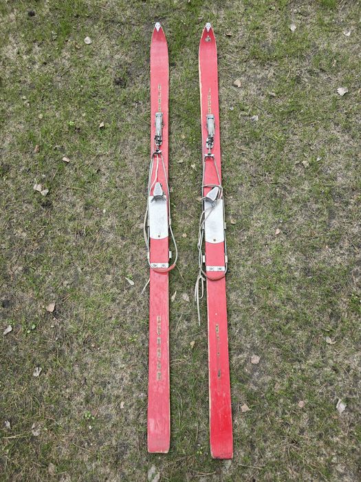 Stare narty drewniane 150 cm – retro PRL, dekoracja / kolekcja