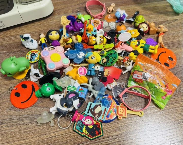 Дитячі іграшки в