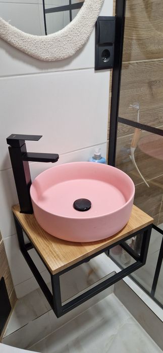 Szafka wisząca pod umywalkę nadblatową