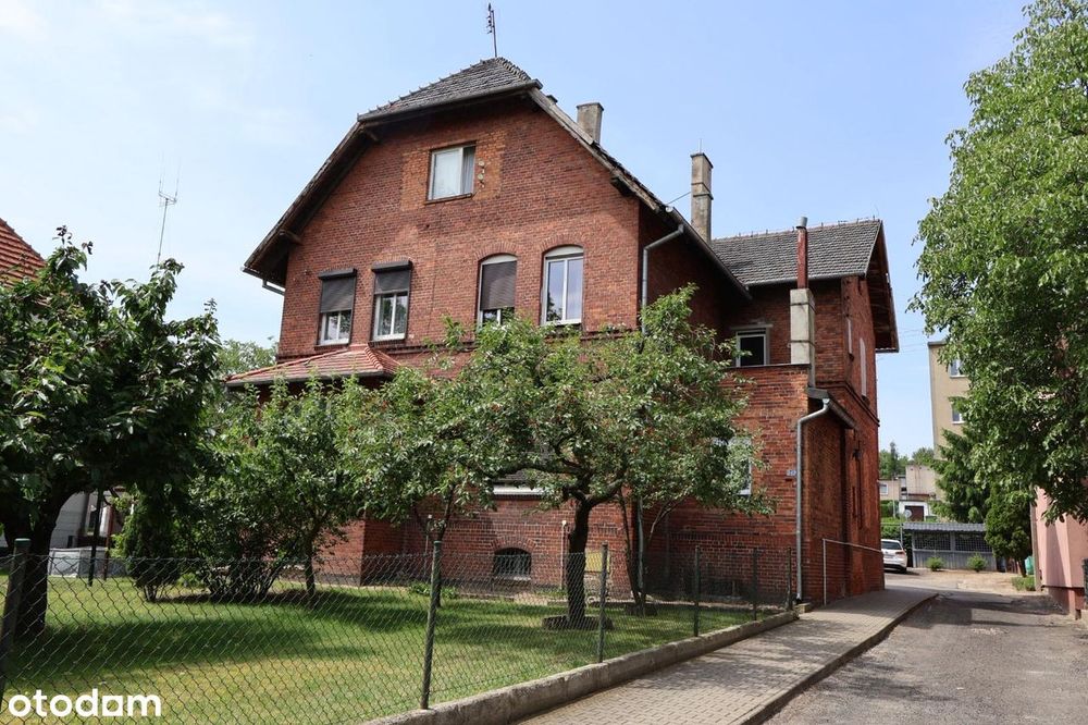 Mieszkanie w kamienicy z piwnicą i ogródkiem –  do własnej aranżacji!