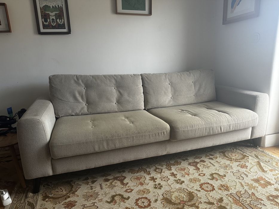 Sofá Area pouco uso
