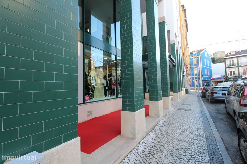 Lojas/Centro Comercial S.Francisco/Leiria