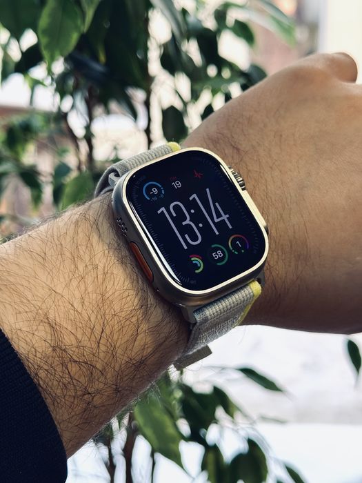 Apple Watch Ultra with Trail Loop