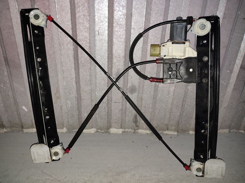 Стіклопідйомник Ford Galaxy