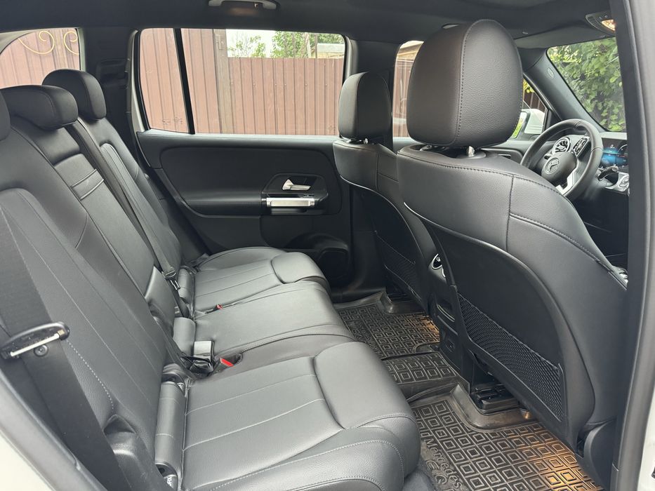 Свадебный кортеж, аренда авто с водителем.