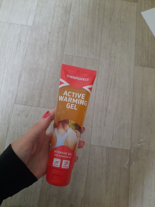 Intensywnie rozgrzewajacy zel