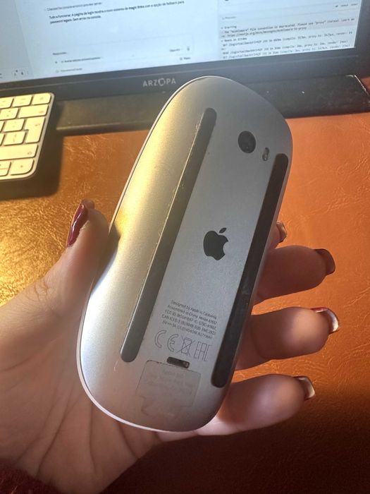 Selling Apple Magic Mouse446629138190848001