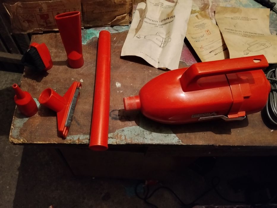 Odkurzacz samochodowy predom typ 124 prl