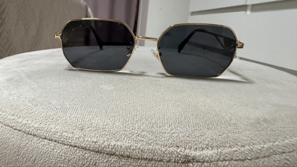 Oculos de sol Prada Milano