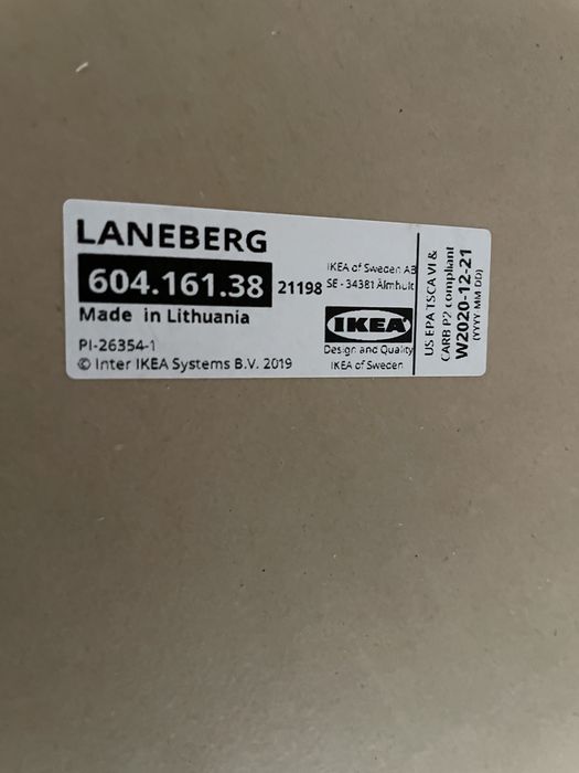 Conjunto de mesa extensivel e 4 cadeiras - HENRIKSDAL