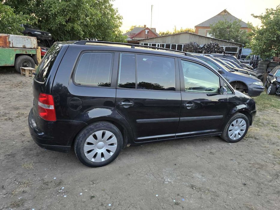 Шрот запчастини розбор Фольксваген туран 1.9 2004р 6ти ст