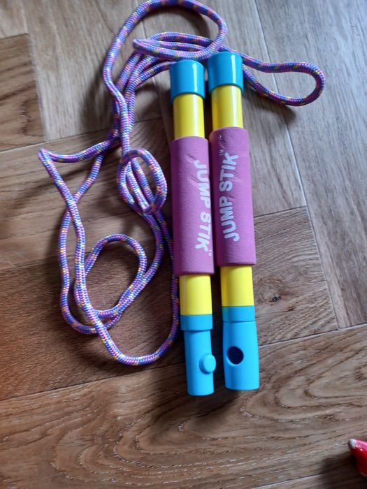 Corda de saltar de criança e não só.