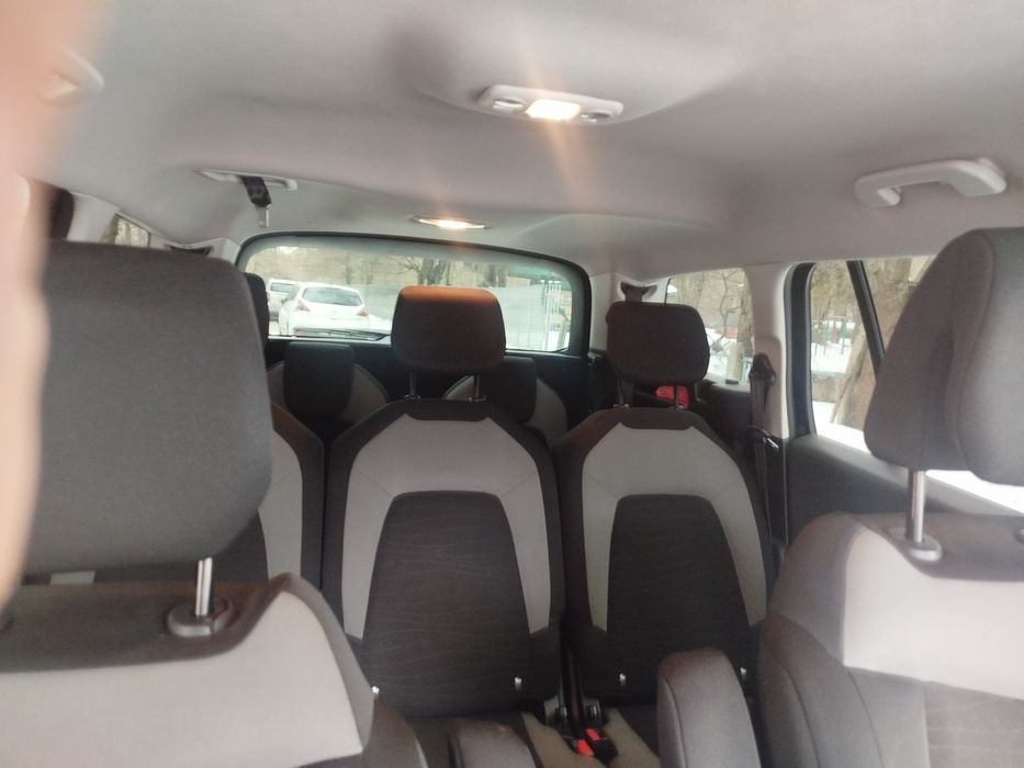 Продам надійний сімейний автомобіль Citroen C4 Grand Picasso 1.6HDI