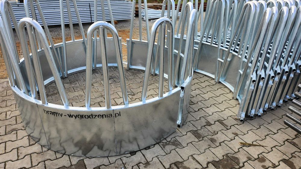 Paśnik 12 stanowiskowy mocny dla bydła miesnego, karmnik na bele, kosz