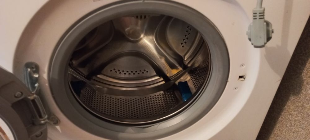 Pralka electrolux slim