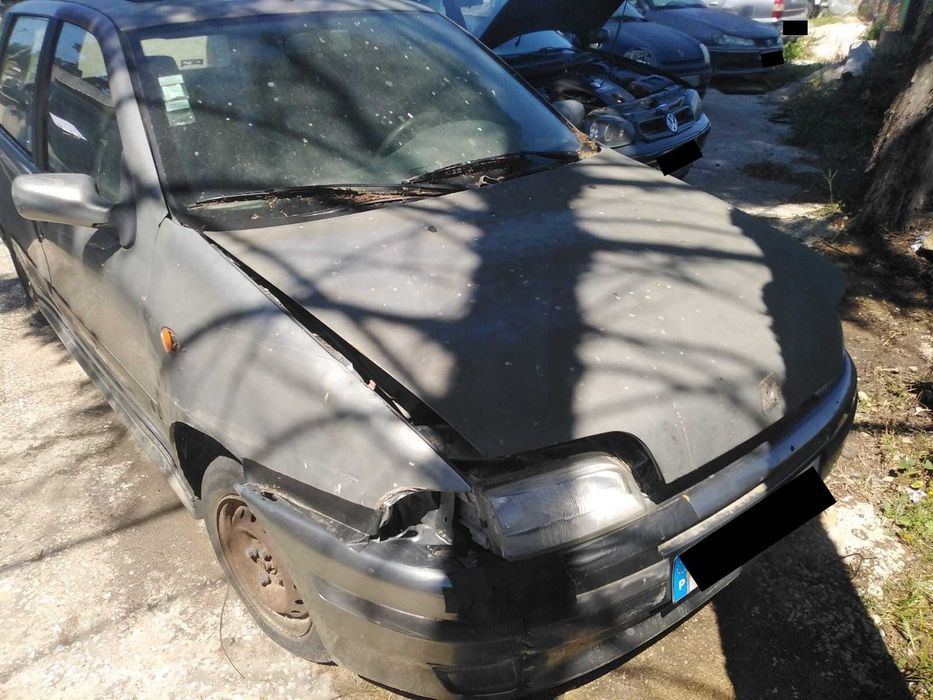 Para Peças Fiat Punto 75 1.2 de 1994 com 73 CV com boa mecânica