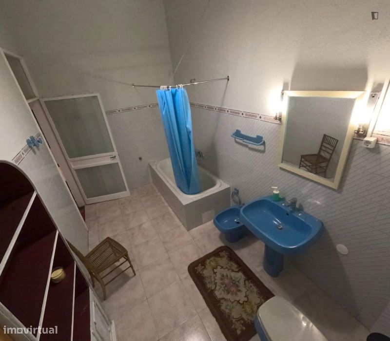 Quarto - localizado em Bonfim Porto