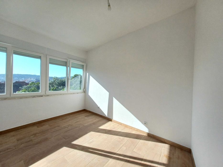 Apartamento T3 - Mira de Aire - Arrenda