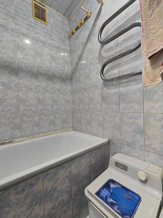 ПРОДАМ 2-ку по вул.Олімпійській 5 поверх в 9 поверх.будинку