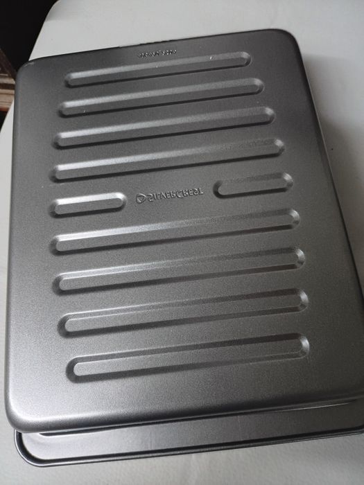 1 tabuleiro de forno novos 28x22