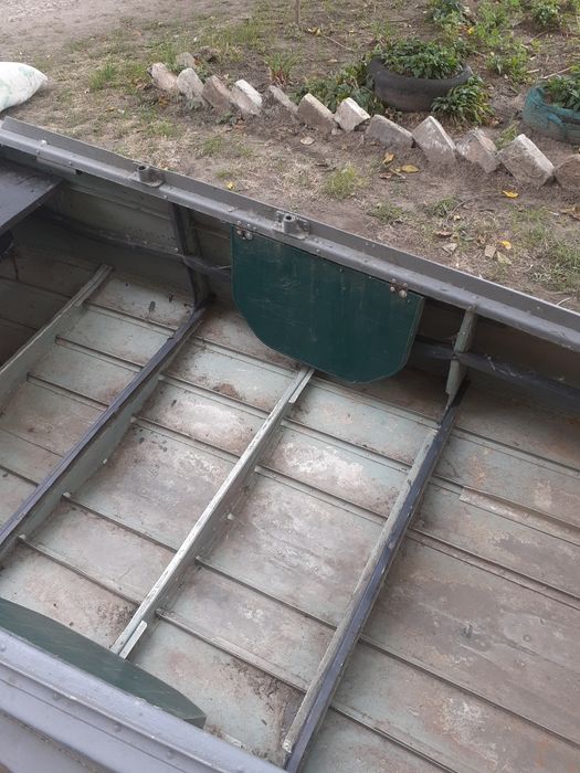 Лодка южанка сдоками