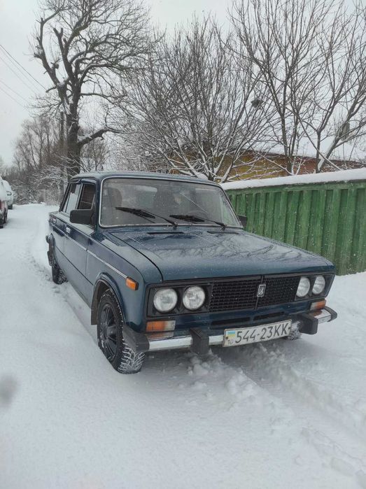 Автомобіль ваз 2106